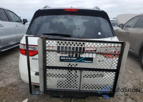 2012 Honda Odyssey Touring z USA, uszkodzony, nr VIN 5FNRL5H93CB082018